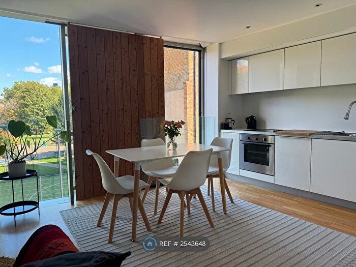 1 Bedroom Flat To Rent In Trundle Street, London, SE1