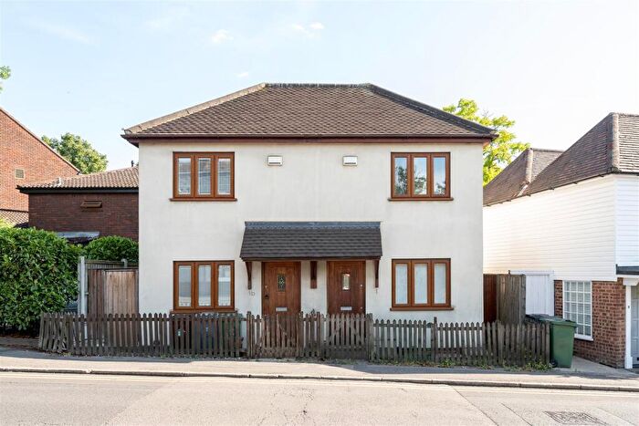 2 Bedroom House For Sale In Kings Head Hill, Chingford, E4