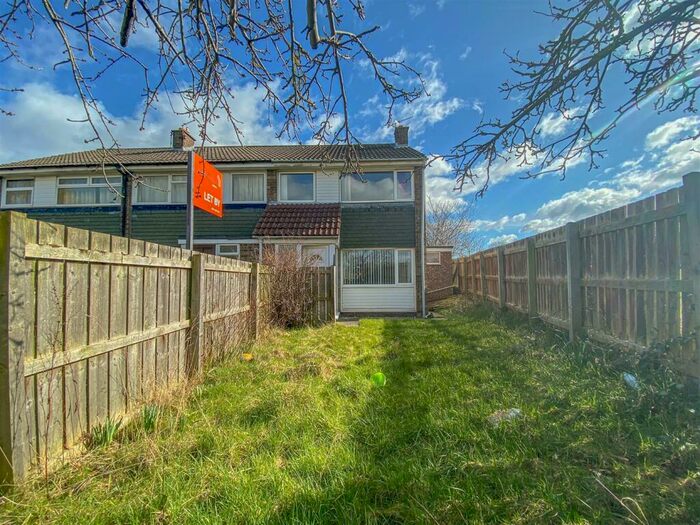 3 Bedroom End Of Terrace House To Rent In Cowdray Court, Newcastle Upon Tyne, NE3