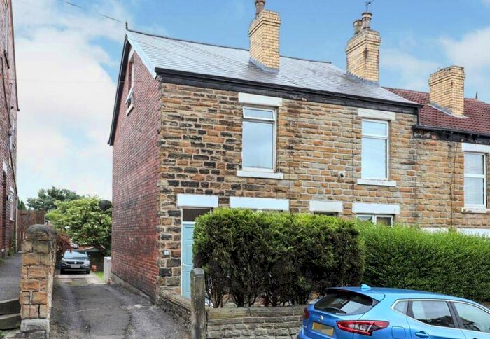 3 Bedroom House To Rent In Richmond Road, Handsworth, Sheffield, S13