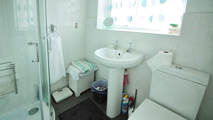 2 Bedroom Semi-Detached Bungalow For Sale In Rogers Court, Stanley, Wakefield, WF3