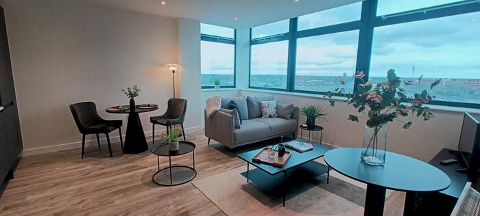 1 Bedroom Flat To Rent In Paragon House, Seymour Grove, M16