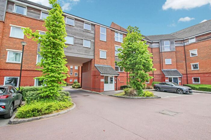1 Bedroom Flat To Rent In Chain Court, Swindon, SN1