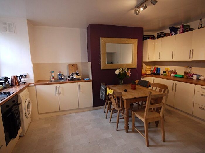 3 Bedroom Detached House To Rent In Trelawn Avenue, Headingley, Leeds, LS6