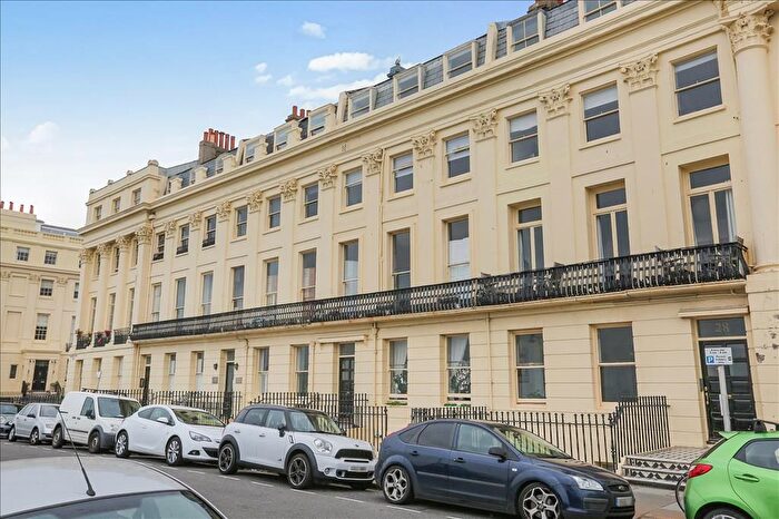 2 Bedroom Flat To Rent In Brunswick Terrace, Hove, BN3