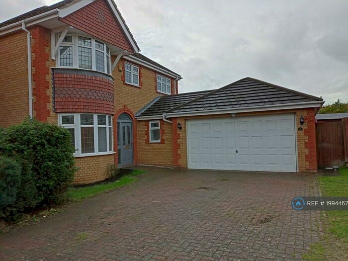 4 Bedroom Detached House To Rent In Wiltshire Way, Milton Keynes, MK3