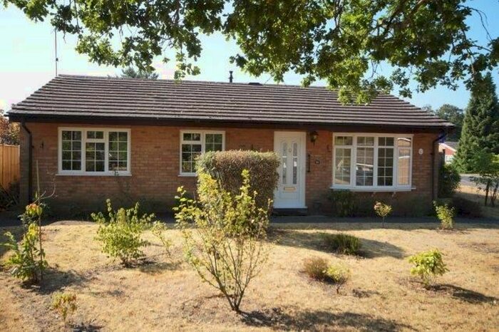 3 Bedroom Detached Bungalow For Sale In Plantation Way, Whitehill, GU35