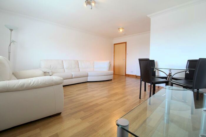 2 Bedroom Flat To Rent In John Street, First Floor, AB21