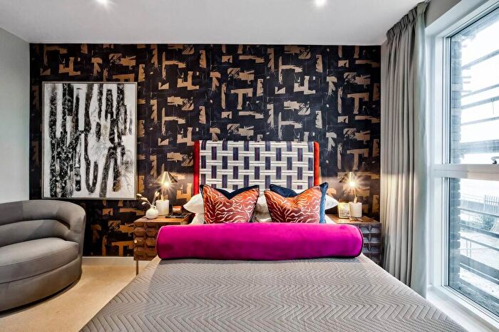 1 Bedroom Apartment For Sale In - Upper Dock Walk, , London, E16