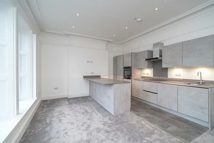 2 Bedroom Apartment To Rent In Quadrant House, Quadrant Mews, Buxton, SK17