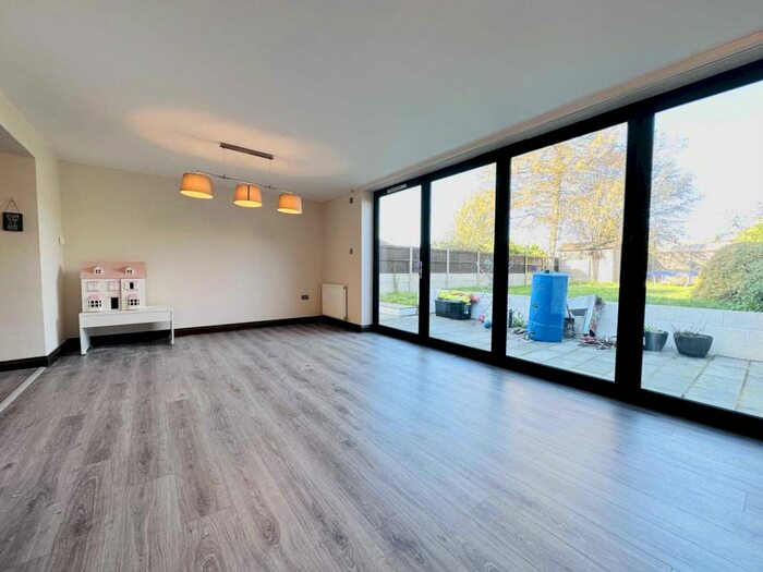 3 Bedroom Semi-Detached House To Rent In Upland Way, Epsom, KT18