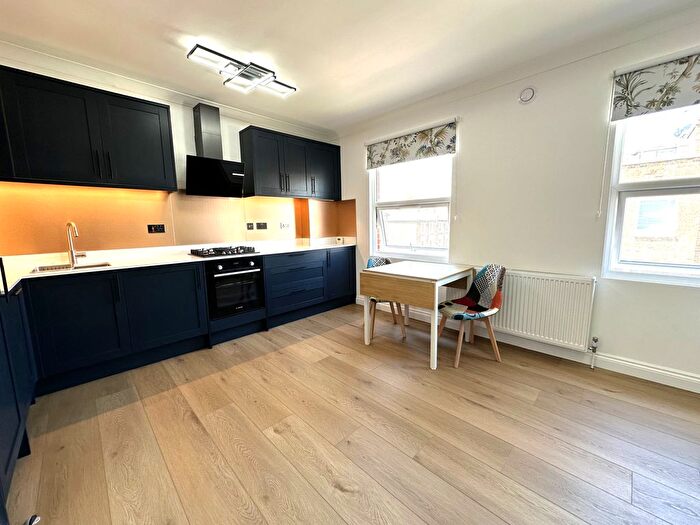 1 Bedroom Flat To Rent In Kilmarsh Road, Hammersmith, London, W6