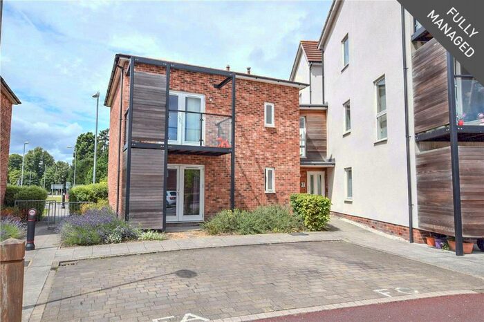 1 Bedroom Apartment To Rent In Hampden Crescent, Bracknell, Berkshire, RG12