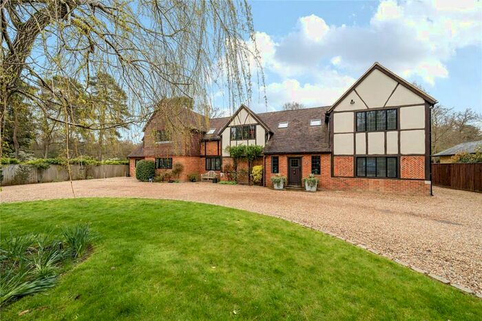 6 Bedroom Detached House To Rent In Earleydene, Ascot, Berkshire, SL5