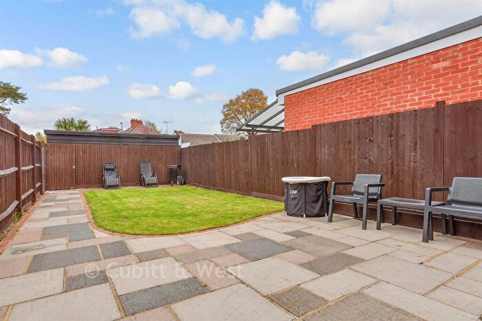 3 Bedroom Semi Detached House For Sale In St. Albans Road, Sutton, Surrey, SM1