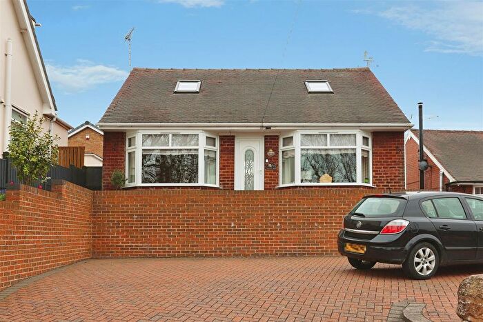 3 Bedroom Detached Bungalow For Sale In Eakring Road, Mansfield, NG18