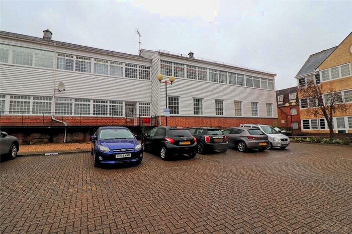 1 Bedroom Apartment To Rent In Warners Mill, Silks Way, Braintree, Essex, CM7