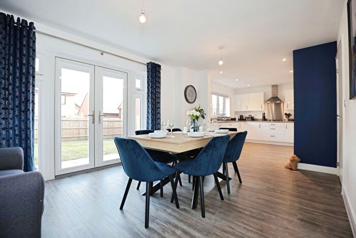 4 Bedroom Detached House For Sale In Linden Close, Keresley, Coventry, CV6