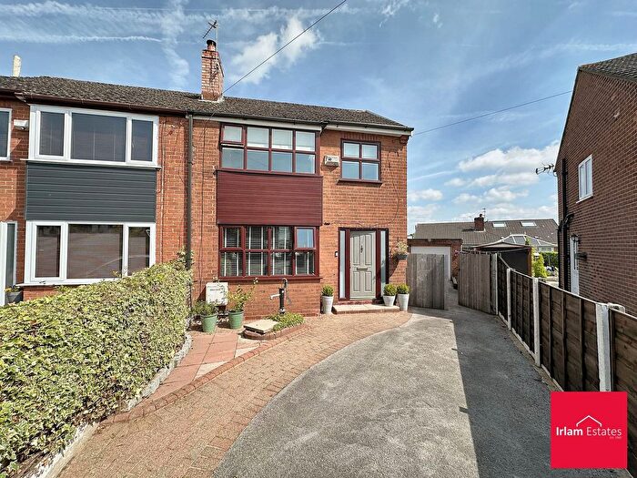 3 Bedroom Semi-Detached House For Sale In Cranford Drive, Irlam, M44