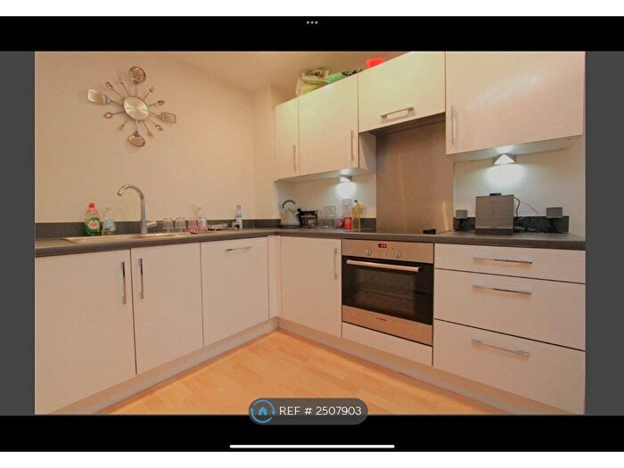 1 Bedroom Flat To Rent In College Street, Southampton, SO14