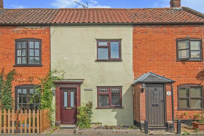 2 Bedroom Property For Sale In Mill Street, Buxton, Norwich, NR10