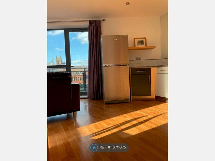 2 Bedroom Flat To Rent In West One City, Sheffield, S1