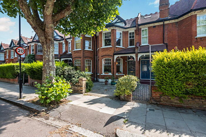 4 Bedroom Terraced House For Sale In Park Avenue North, N8