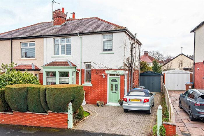3 Bedroom Semi Detached House For Sale In Parkside Avenue, Chorley, PR7