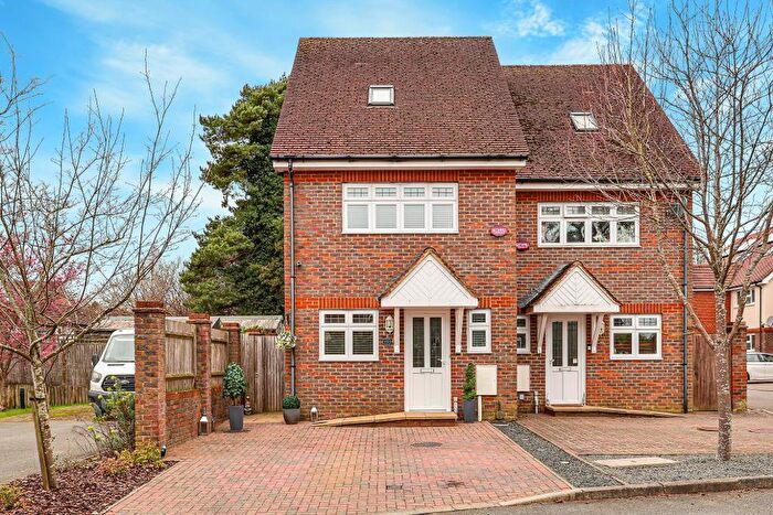 3 Bedroom Semi-Detached House For Sale In Stanstead Close, Caterham, CR3