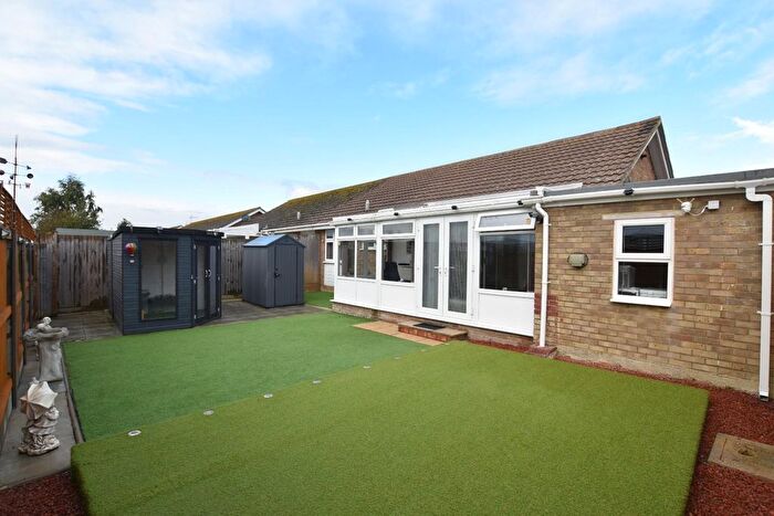 2 Bedroom Semi-Detached Bungalow For Sale In Beverley Gardens, Dymchurch, TN29
