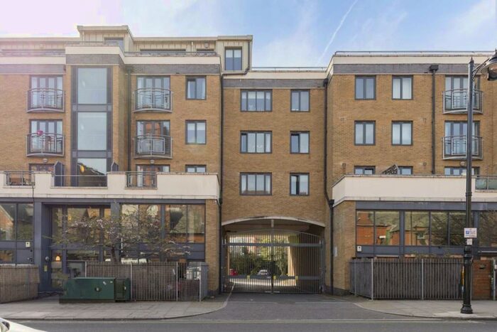 1 Bedroom Flat To Rent In Fairfield Road, Bow, E3