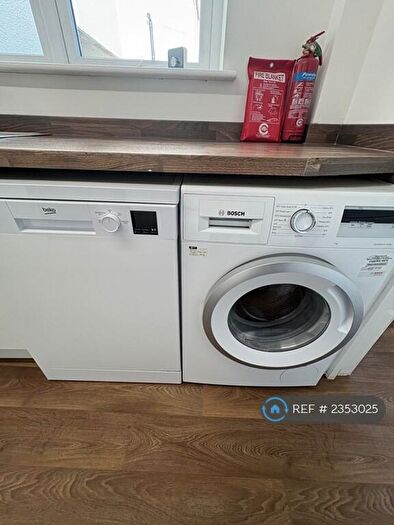 4 Bedroom Terraced House To Rent In Whitehall Road, Bristol, BS5