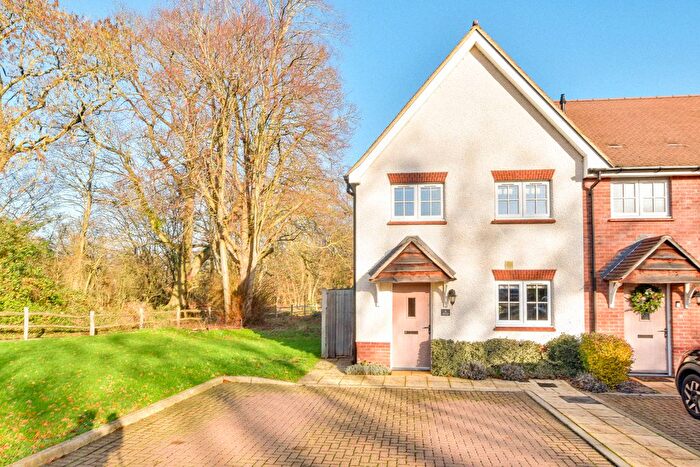 3 Bedroom End Of Terrace House For Sale In Edmar Close, Great Dunmow, CM6