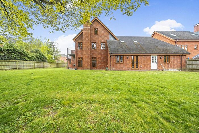 6 Bedroom Detached House For Sale In Blagrove Crescent, Ruislip, HA4