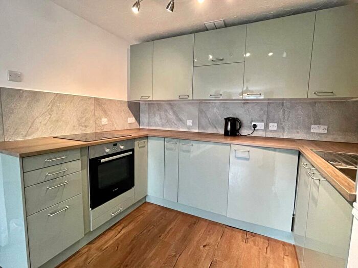 2 Bedroom Apartment To Rent In Regency Court, Alexandra Road, Hemel Hempstead, Hertfordshire, HP2