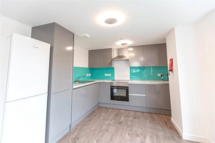 1 Bedroom Flat To Rent In Wallshut Wood, Bristol, BS16