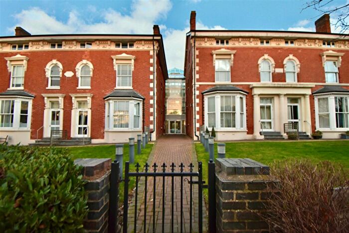 1 Bedroom Apartment For Sale In Rocksborough House, Warwick Road, Solihull, B92