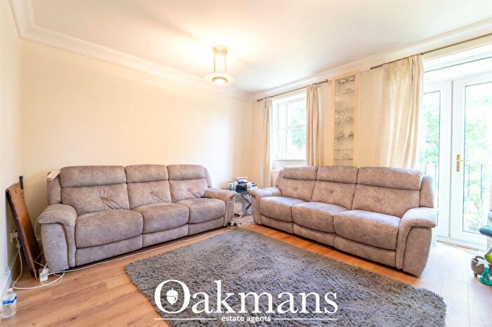 3 Bedroom Terraced House For Sale In Courtlands Close, Birmingham, West Midlands, B5