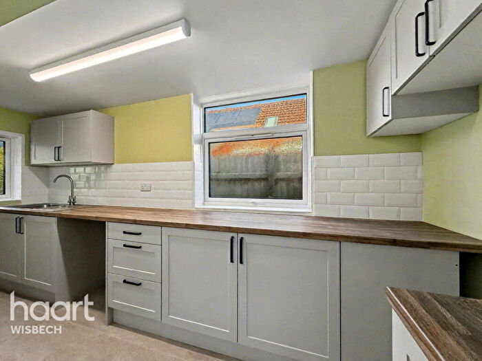 2 Bedroom Bungalow For Sale In Listers Road, Upwell, PE14