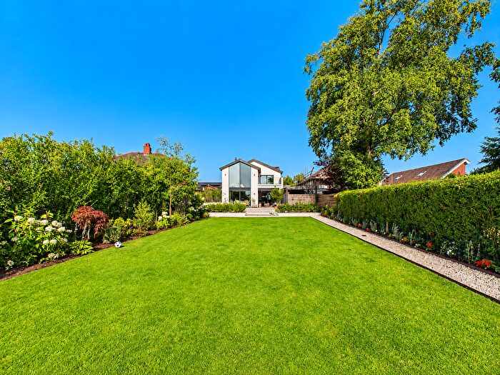 6 Bedroom Detached House For Sale In Pope Lane, Whitestake, Preston, PR4