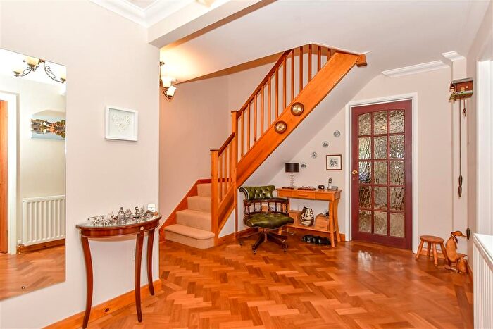 4 Bedroom Detached House For Sale In Park Crescent, Emsworth, Hampshire, PO10