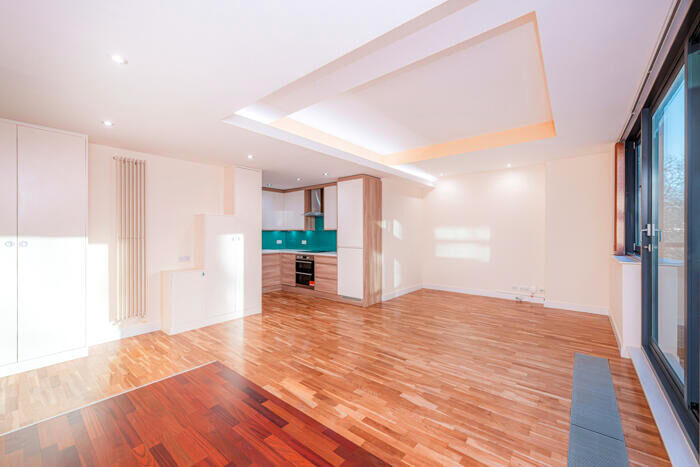 2 Bedroom Apartment To Rent In City Road, London, EC1Y