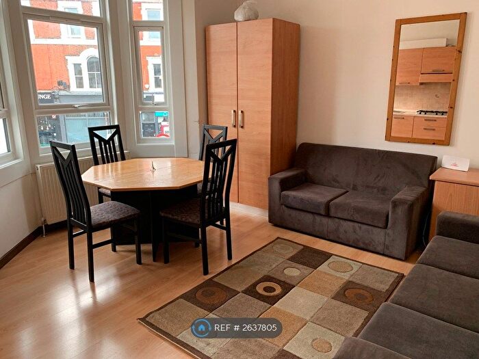 3 Bedroom Flat To Rent In Shorrolds Road, London, SW6