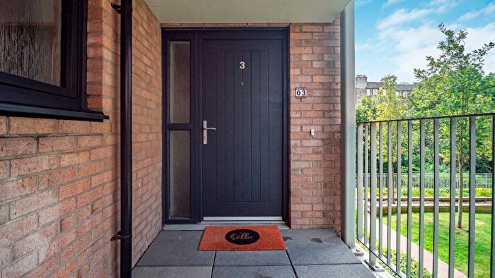 2 Bedroom Flat To Rent In Shrubhill Walk, Leith, Edinburgh, EH7