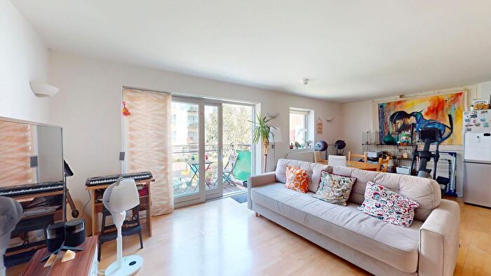 4 Bedroom Flat To Rent In Teal Street, London, SE10