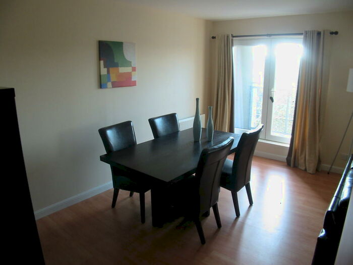 4 Bedroom Flat To Rent In Bothwell Road, City Centre, Aberdeen, AB24