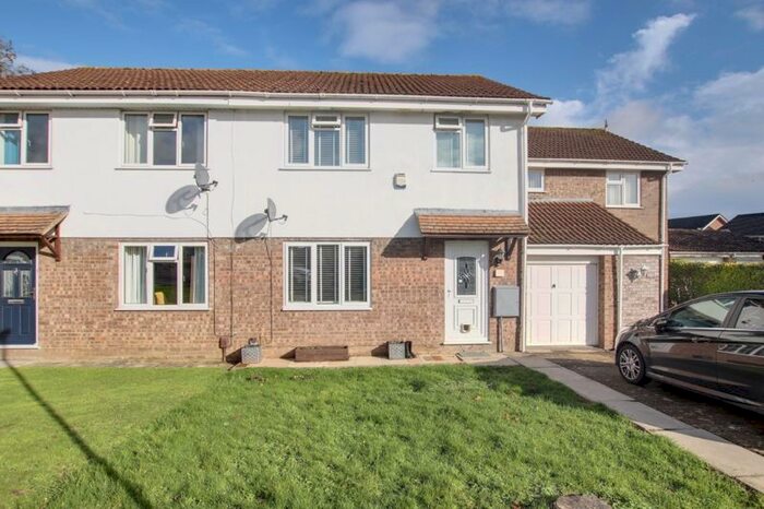 3 Bedroom Terraced House To Rent In Woburn Close, Trowbridge, BA14