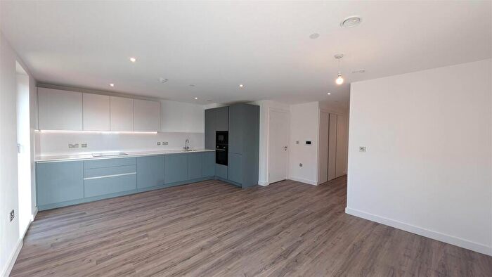 1 Bedroom Apartment To Rent In The Railings, Middlewood Locks, M5