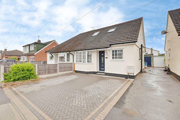 3 Bedroom Semi-detached House For Sale In Louisa Avenue, Benfleet, SS7