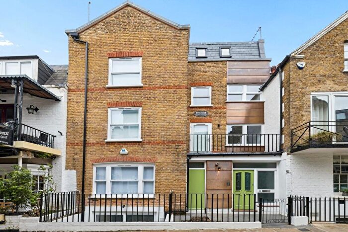 3 Bedroom Terraced House For Sale In Perrins Court, Hampstead Village, NW3